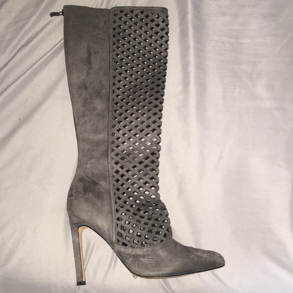 Knee high boots high heels*